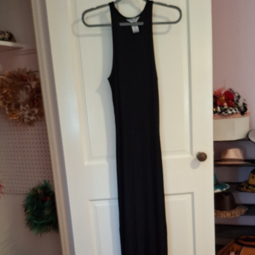 Elegant Black Sleeveless Maxi Dress